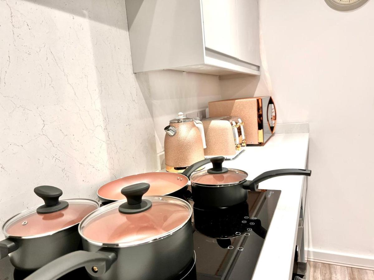 Monthly Apartment *